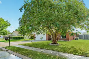 1164 Thomas Dr, Angleton, TX 77515 - Photo 3