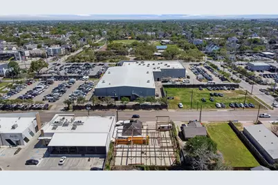 1211 N Durham Drive, Houston, TX 77008 - Photo 3