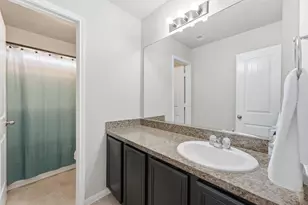 11747 Red Hummingbird Dr, Houston, TX 77047 - Photo 17
