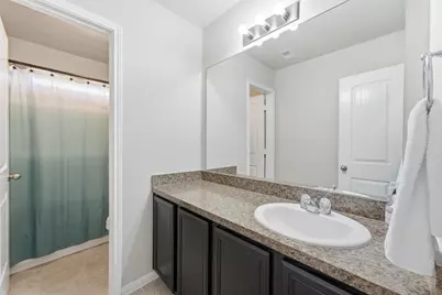 11747 Red Hummingbird Drive, Houston, TX 77047 - Photo 17