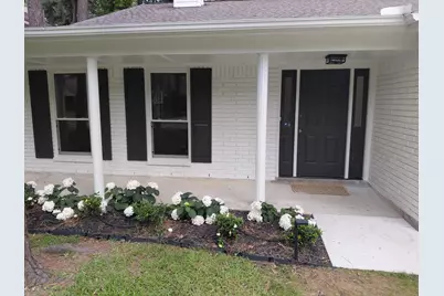 147 E Pathfinders Circle, The Woodlands, TX 77381 - Photo 1