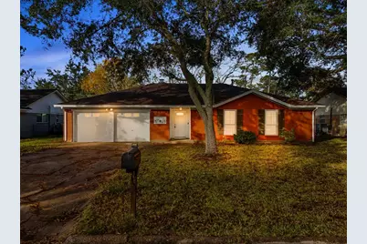 1506 Parkway Drive, Alvin, TX 77511 - Photo 1