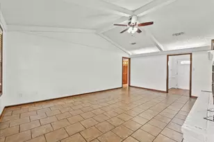 1506 Parkway Dr, Alvin, TX 77511 - Photo 13