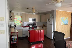 111 Dorsett Rd, Palacios, TX 77465 - Photo 3
