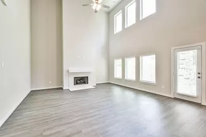 118 Prairie Dawn Circle, The Woodlands, TX 77385 - Photo 3