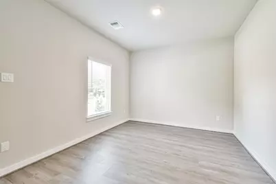 118 Prairie Dawn Circle, The Woodlands, TX 77385 - Photo 13