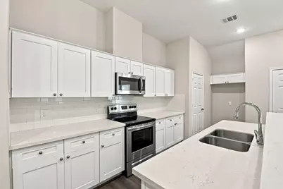 2150 Mosher Lane, Houston, TX 77088 - Photo 11