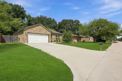 2150 Mosher Lane, Houston, TX 77088 - Photo 3
