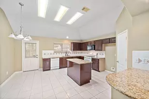 17110 Ginger Fields Ln, Tomball, TX 77377 - Photo 3