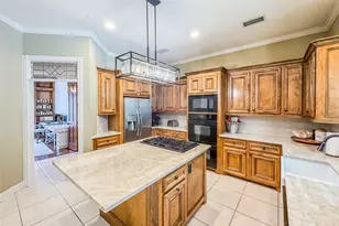 38 E Thymewood Pl, The Woodlands, TX 77382 - Photo 11