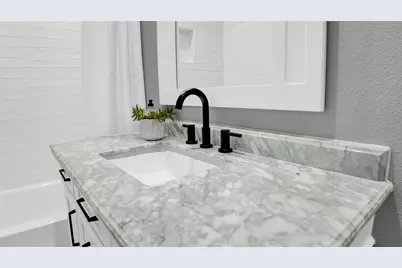 1077 Sunset Circle W, Crystal Beach, TX 77650 - Photo 31