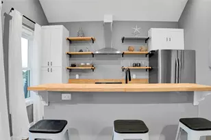 1077 Sunset Circle W, Crystal Beach, TX 77650 - Photo 9