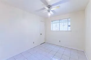 1219 Fallbrook Dr, Houston, TX 77038 - Photo 11