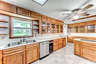 4709 Frontier Dr, Houston, TX 77041 - Photo 11