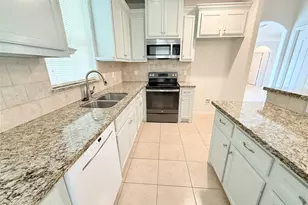 1330 1332 Red Fox Dr, Crosby, TX 77532 - Photo 11