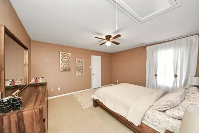 7902 Belterraza Court, Houston, TX 77083 - Photo 15