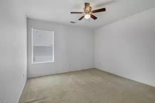 5334 Cinnamon Lake Dr Dr, Baytown, TX 77521 - Photo 15