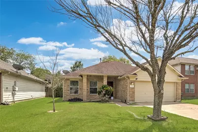 5334 Cinnamon Lake Drive Drive, Baytown, TX 77521 - Photo 1