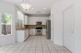 66 Hidden Meadow Dr, The Woodlands, TX 77382 - Photo 13