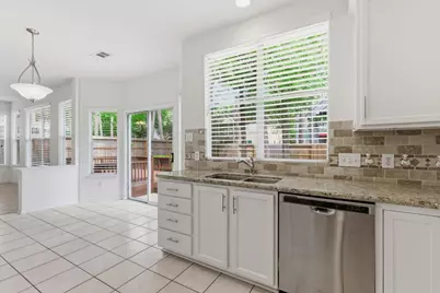 66 Hidden Meadow Drive, The Woodlands, TX 77382 - Photo 15