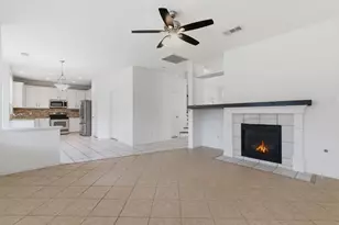 66 Hidden Meadow Dr, The Woodlands, TX 77382 - Photo 11