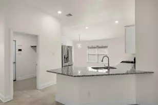 13221 Lago Acero Ln, Texas City, TX 77568 - Photo 9