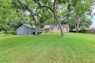 505 S Jackson St, Brenham, TX 77833 - Photo 25