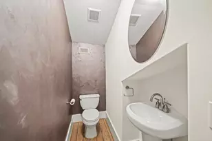 1304 W Dallas St, Houston, TX 77019 - Photo 33
