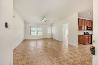 387 De Coster Boulevard, Alvin, TN 77511 - Photo 11