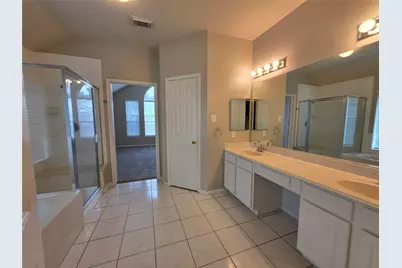 3116 Ravens Lake Circle, League City, TX 77573 - Photo 11