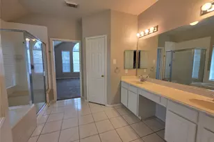 3116 Ravens Lake Cir, League City, TX 77573 - Photo 11
