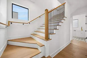 1323 W 22nd St, Houston, TX 77008 - Photo 15