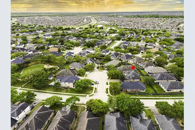 6142 Bradie Court, League City, TX 77573 - Photo 5