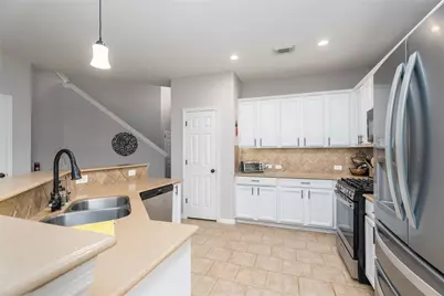 6142 Bradie Court, League City, TX 77573 - Photo 11