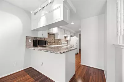 1310 Country Place Drive, Houston, TX 77079 - Photo 11