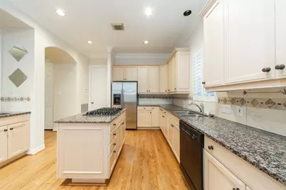 6318 Elm Court, Bellaire, TX 77401 - Photo 11