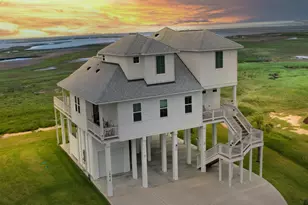 18414 Indian Beach Ct, Galveston, TX 77554 - Photo 1