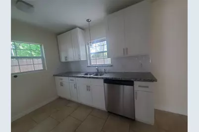 2914 Staples Street, Houston, TX 77026 - Photo 7