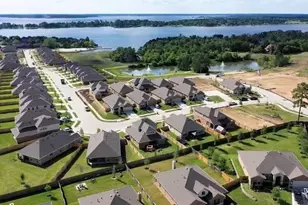 7329 Masquerade Ln, Conroe, TX 77304 - Photo 27