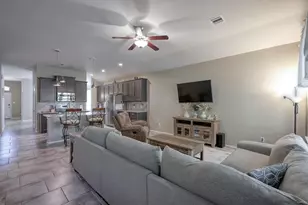 7329 Masquerade Ln, Conroe, TX 77304 - Photo 9