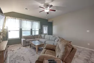 7329 Masquerade Ln, Conroe, TX 77304 - Photo 11