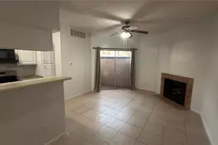 10855 Meadowglen Ln, Houston, TX 77042 - Photo 5