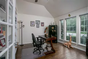 1828 Barretts Glen Dr, Pearland, TX 77581 - Photo 3