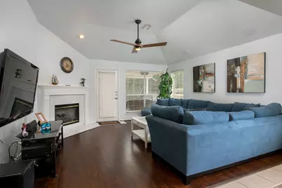 1828 Barretts Glen Drive, Pearland, TX 77581 - Photo 13