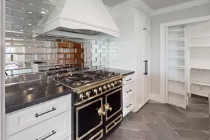 308 Pershing Ave, College Station, TX 77840 - Photo 11