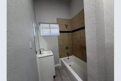 3710 Holmes Road #A, Houston, TX 77051 - Photo 5
