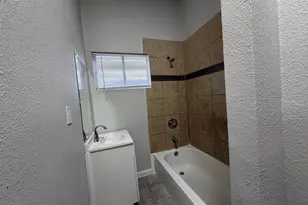 3710 Holmes Rd, Houston, TX 77051 - Photo 5