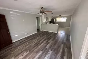 4511 Ave R 1/2, Galveston, TX 77551 - Photo 5