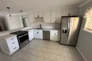 4511 Ave R 1/2, Galveston, TX 77551 - Photo 11