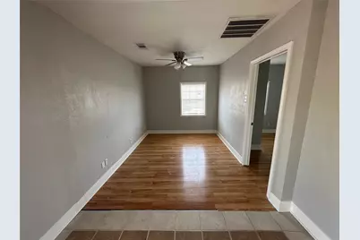 4511 Avenue R 1/2, Galveston, TX 77551 - Photo 33
